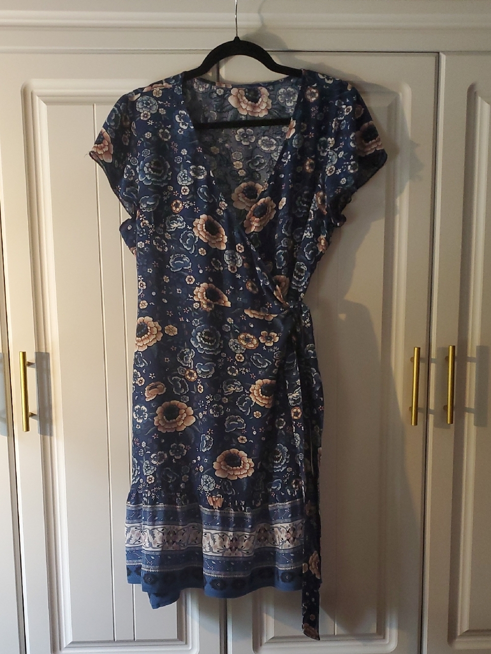 SHEIN Navy Blue Floral Wrap Dress with Peach Accents